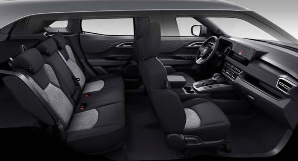 Arreglo interior y asientos de la Mitsubishi Outlander Sport.